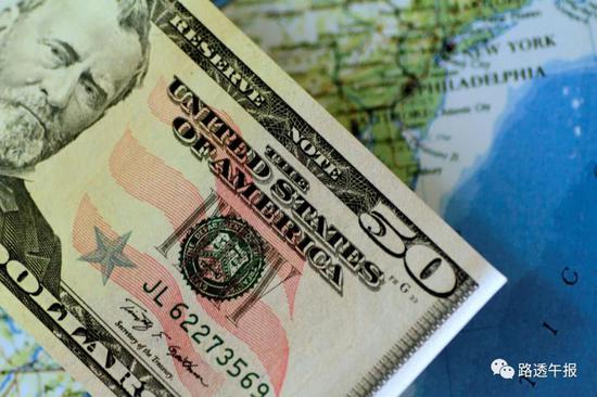 美元四面楚歌 在全球主要货币之中表现吊车尾