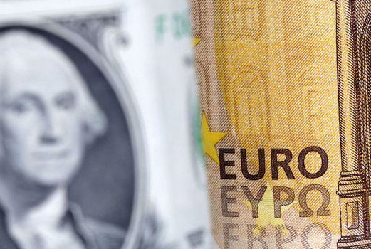 美欧6000亿贸易协议达成：15%关税避战危机，全球经济转机还是隐忧前兆？